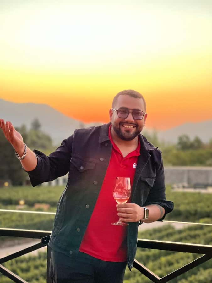 Santiago: Alyan Winery Sunset with Wine Tastings and Dinner - Why Alyan works well for a sunset outing