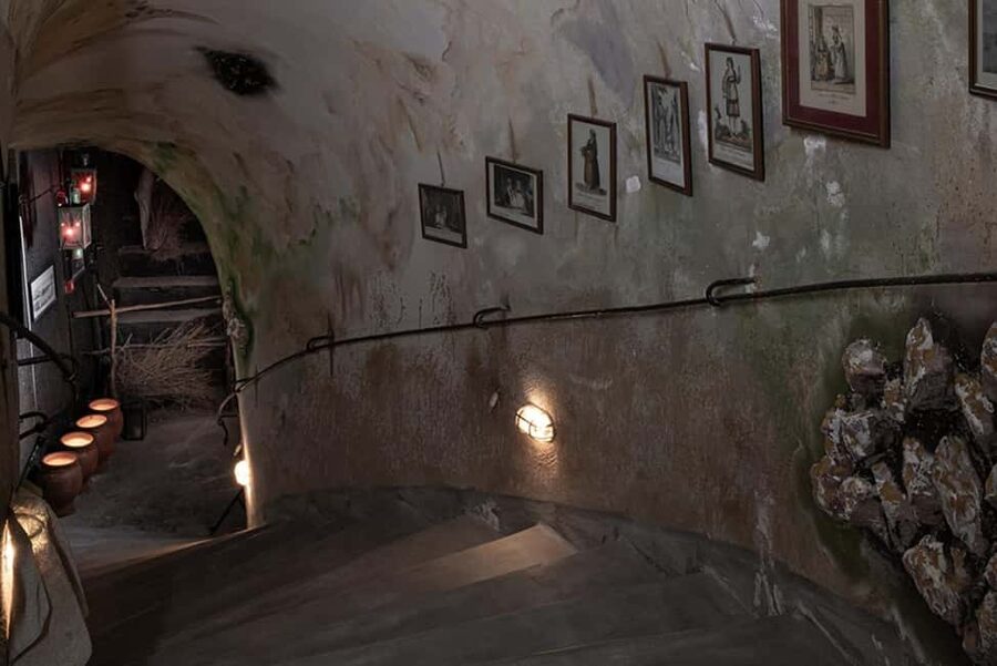 Santorini: Farm and Winery Guided Tour - Who should book this farm and winery visit?
