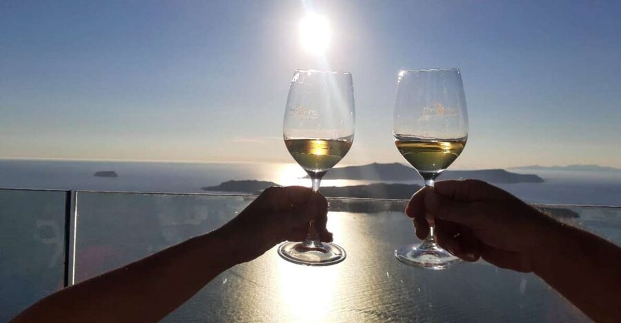 Santorini: Guided Wineries Private Tour with Wine Tastings - Key points to know before booking