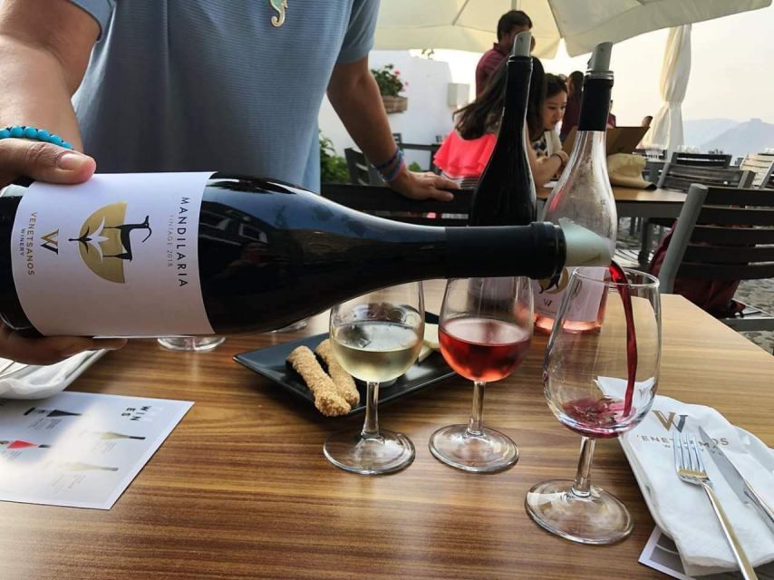 Santorini: Pyrgos, Winery & Oia - My take on the experience