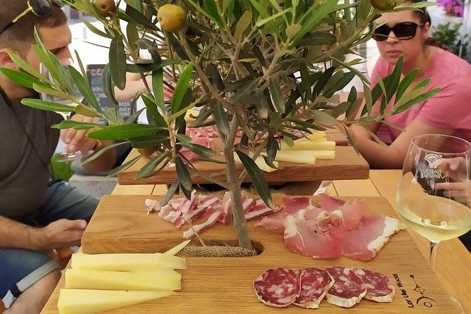 Secret vineyards E-bike tour - Starting in Skrilje, an unusual place for a bike tour