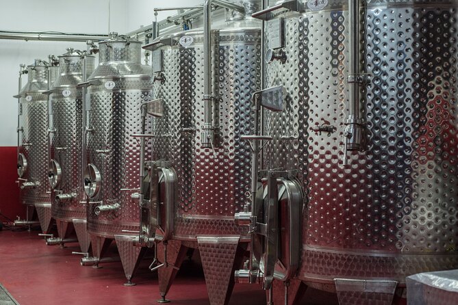 Shared Monolithos Boutique Winery Tour - Why the small group makes a difference