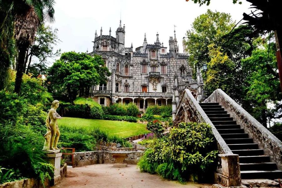 Sintra: Off-Road Jeep Tour with Quinta da Regaleira Visit - Five palaces by road, not five palace admissions