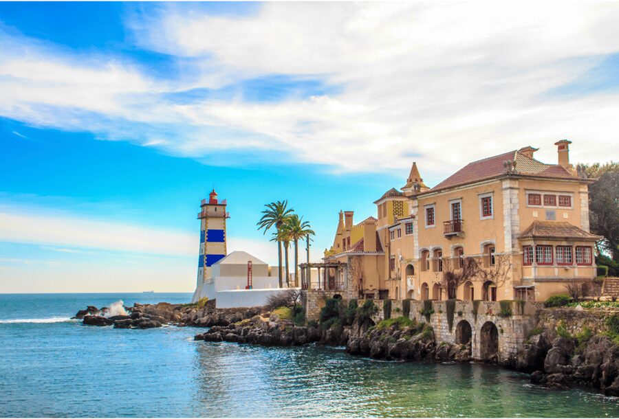 Sintra: Pena Palace, Quinta da Regaleira, Cabo da Roca and Cascais - Who should book this tour