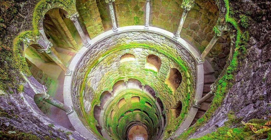 Sintra: Quinta da Regaleira Entry Ticket and Guided Tour - Inside the palace: Gothic details and unusual owners
