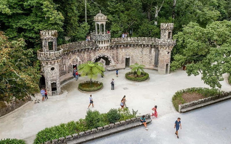 Sintra: Quinta da Regaleira Half-Day - A short introduction to Sintra village