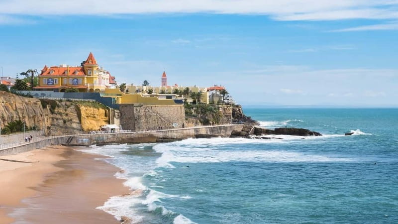 Sintra: Quinta da Regaleira Half-Day - Leaving Lisbon in a seven-seat group