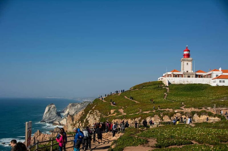 Sintra Tour : Pena Palace, Quinta da Regaleira, Cabo da Roca - The Moorish Castle: stone walls above Sintra