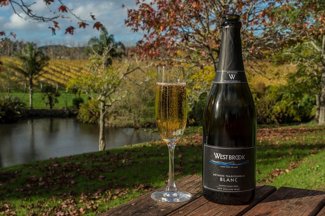 Small-Group Kumeu Wine Country Tour with Wine Tastings & Lunch - Coopers Creek brings a wider range of New Zealand wine