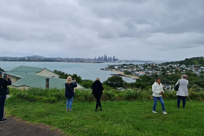 Small-Group Kumeu Wine Country Tour with Wine Tastings & Lunch - Muriwai Beach changes the mood completely