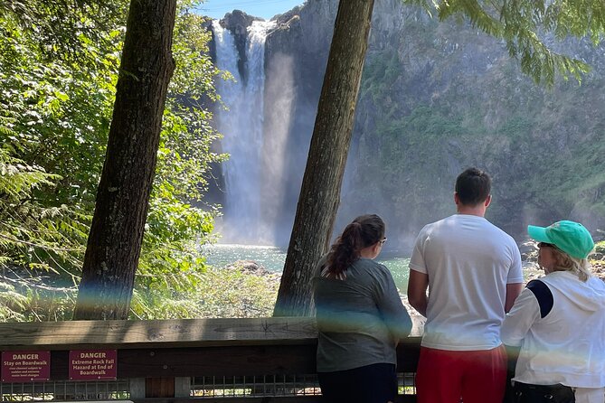 Snoqualmie Falls and Wineries Tour from Seattle - Snoqualmie Falls from the upper and lower viewpoints