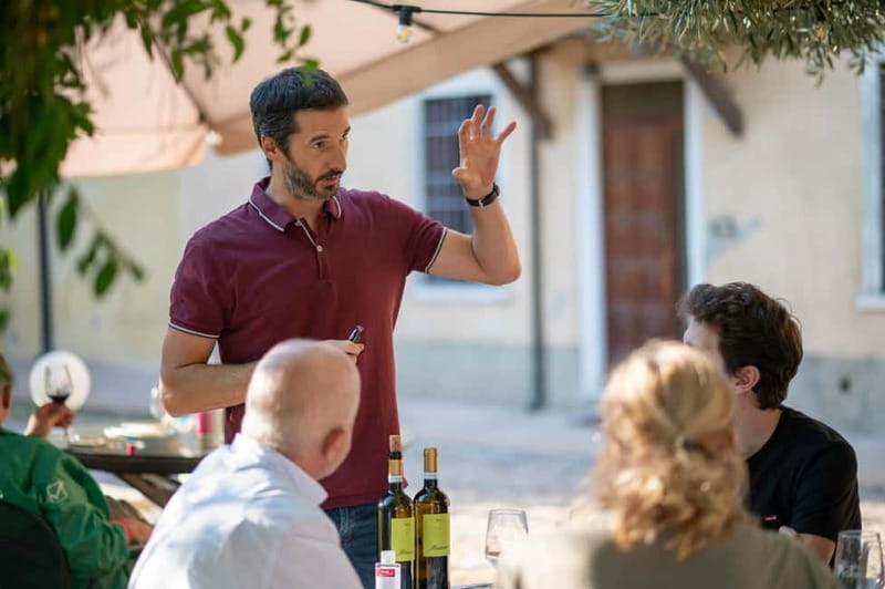 Soave: Wine Tasting and Vineyard Tour in Historical Centre - Practical details that affect your visit