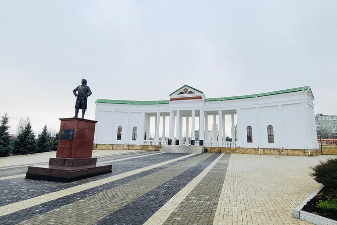 Soviet Heritage of Transnistria and Castle Mimi Winery - Castle Mimi and Moldova’s wine industry