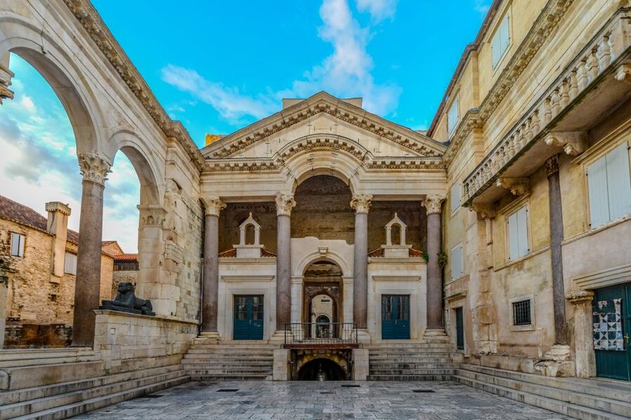 Split: Game of Thrones Tour with Diocletian's Palace Cellar - Choosing the right time and pace