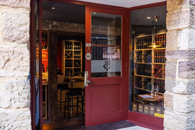 Sydney Cellar Door - Old Vine Expressions Wine Tasting - Entering the cellar door at 2 Nurses Walk