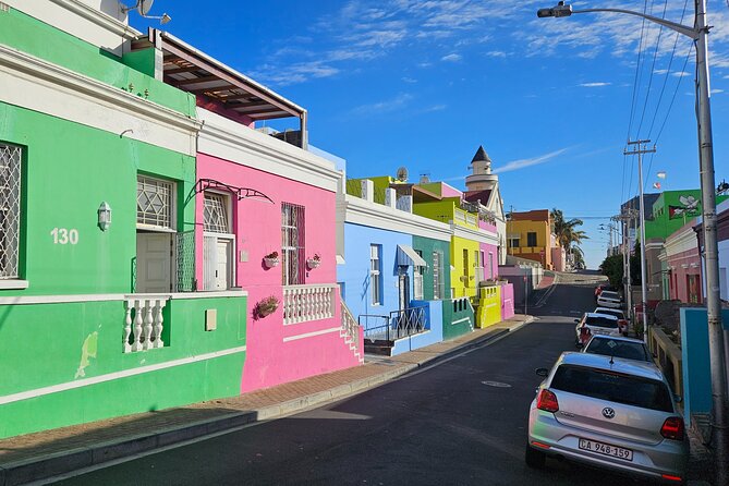 Table Mountain, Historic City and Winelands Private Day Tour - A short Afrogem stop and Cape Town’s civic center