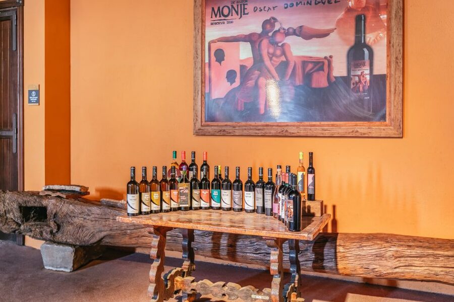 Tacoronte: Guided Winery Tour with Wine and Cheese Tastings - Inside a family winery dating to 1750