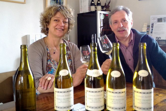 Tasting Chablis Domaine Clotilde Davenne in French - A small tasting room with a wide Burgundy flight