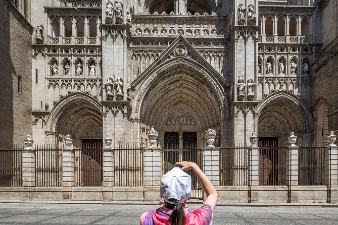 Toledo Full Day with Winery Visit, Tapas and Wine Tasting - Walking conditions and transport details