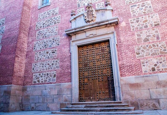 Toledo Tour & Vineyard Walk with Wine Tasting from Madrid - What the guides add to the day