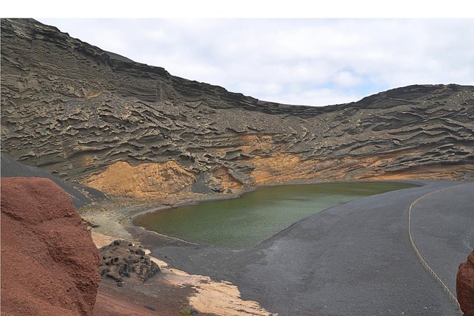 Tour Lanzarote South with Winery Visit - What is included, and what is not