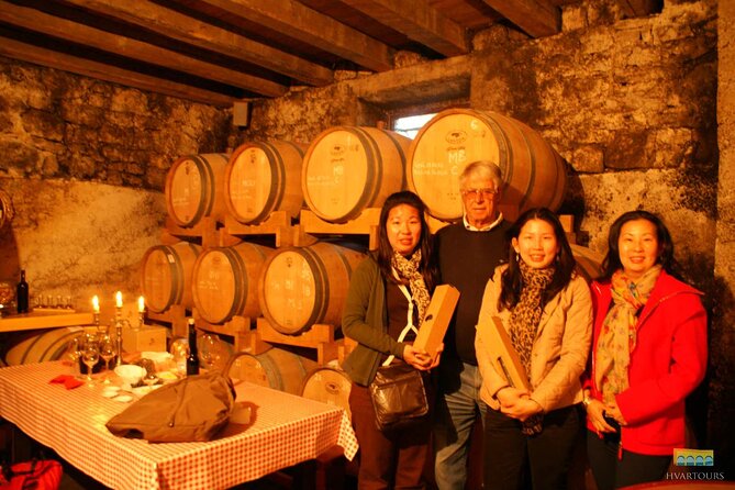 Twice the Wine - Two wineries half day tour, with delicacies - The guides shape the experience
