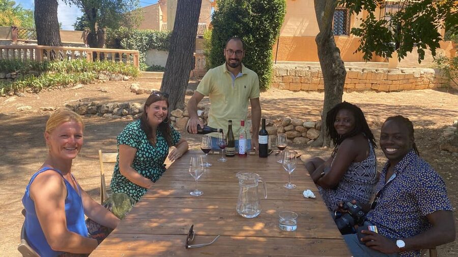 Valencia: Utiel-Requena Cave & Winery Day Trip with Tasting - Seasonal grapes and grape treading