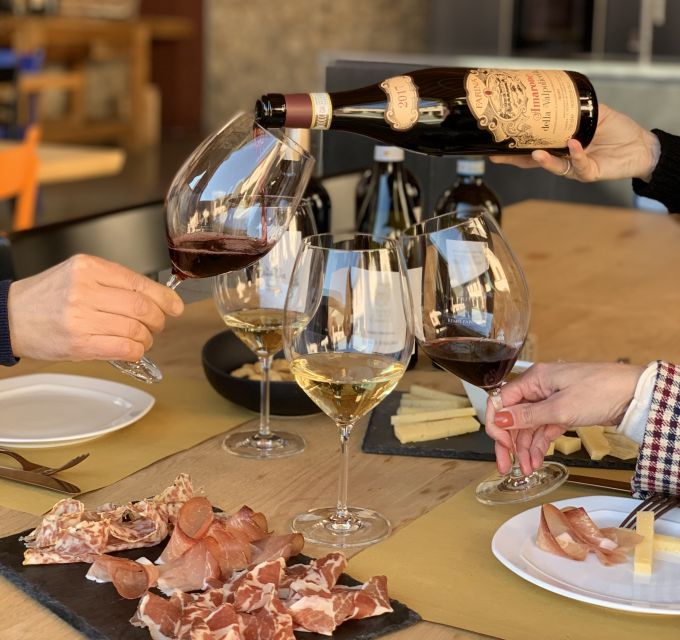 Valpolicella: 1.5-Hour Guided Winery Tour with Wine Tasting - Following the grapes from harvest to bottling