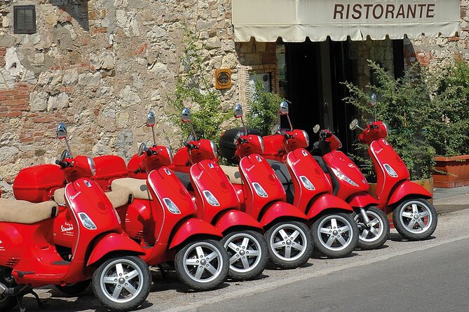 Vespa Tour with Lunch&Chianti Winery from Siena - Castellina in Chianti and the Chiantigiana road
