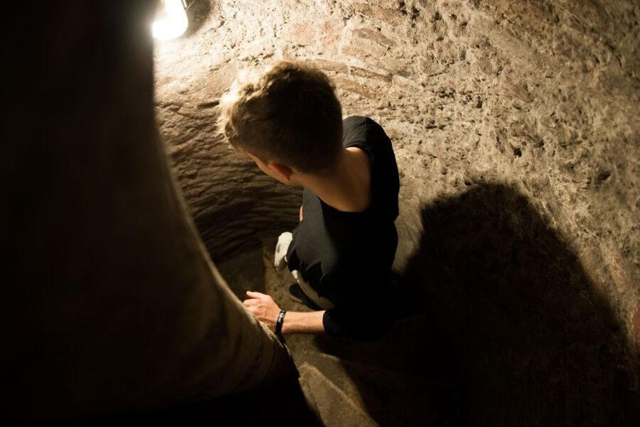 Vienna: Historical Pharmacy Cellar Guided Tour - The former laboratory and medicine cellar