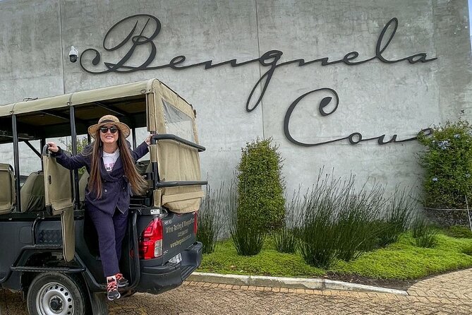 Vineyard Safari and Wine Tasting in Hermanus with Guide - Five wines with the vines in view