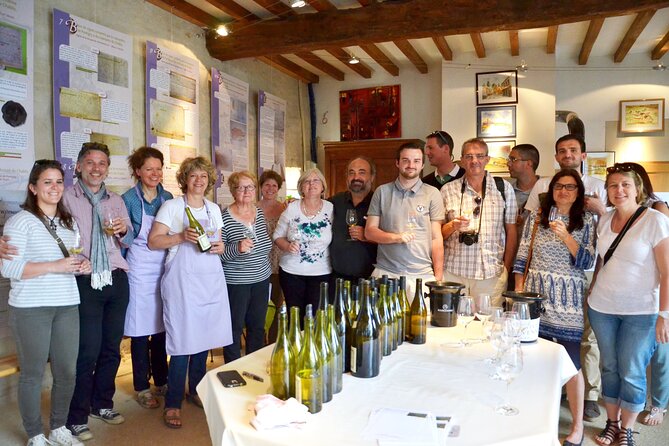 Visit and Chablis wine tasting at Domaine Clotilde Davenne in English - Understanding Chablis terroir before the first sip