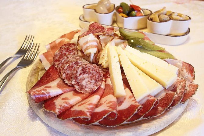 Visit Best Wineries in Tuscany - Wine Tasting & Tour - The vineyard and winery visit: keep expectations modest