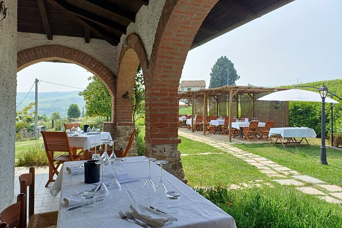 Visit winery and vineyards, tasting 4 wines with 3 matching dishes - Should you book Azienda Agricola Calatroni?
