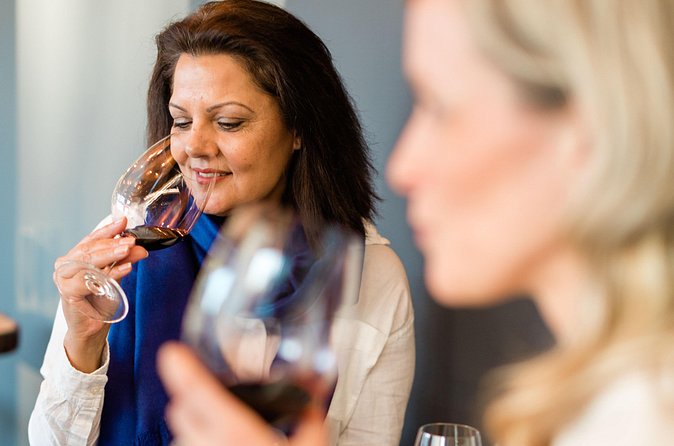 West Kelowna Wine Tour - Classic - 4 Wineries - Why the guide matters more than the winery list