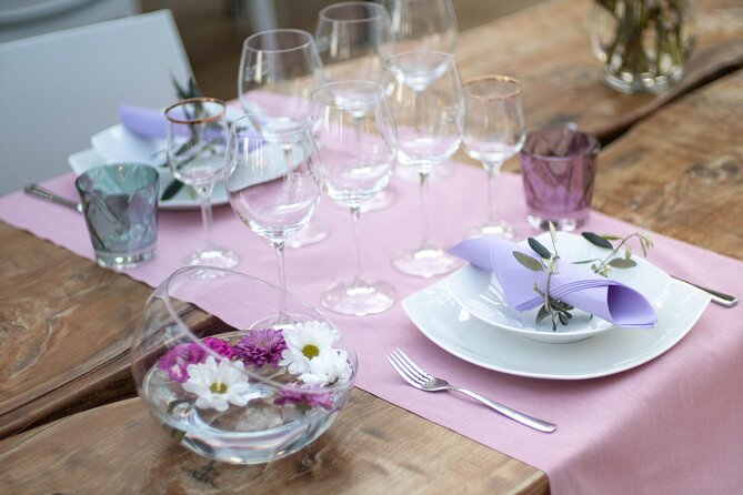 Wine and food tasting in an organic family winery - Key points to know before booking