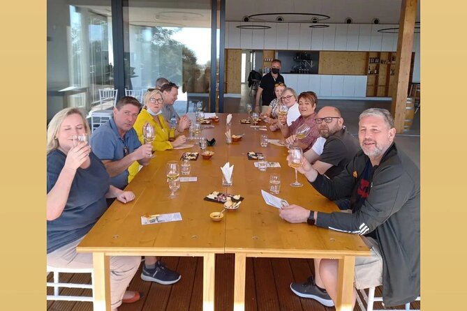 Wine Lovers: Winery Tour w/ Tasting & Tapas (Albufeira/Vilamoura) - Four wines, Portuguese cheese, and charcuterie