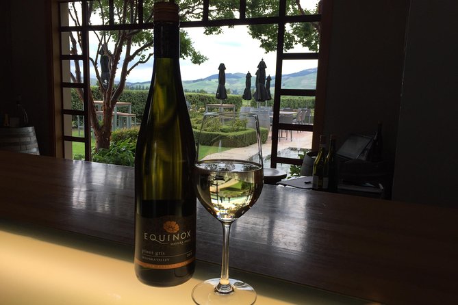 Wine trail and Christchurch City - Luxury, Small Group Tour - What the small group and minivan add