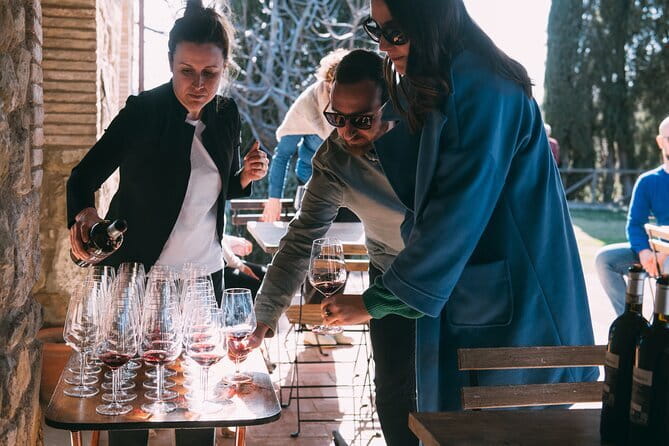 Wineries Tour and Wine Tastings in Chianti Hills from Florence - The small-town pause and free time